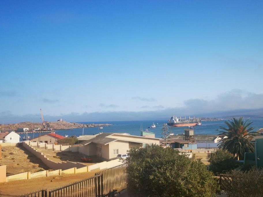 Zur Waterkant Guesthouse Lüderitz Εξωτερικό φωτογραφία